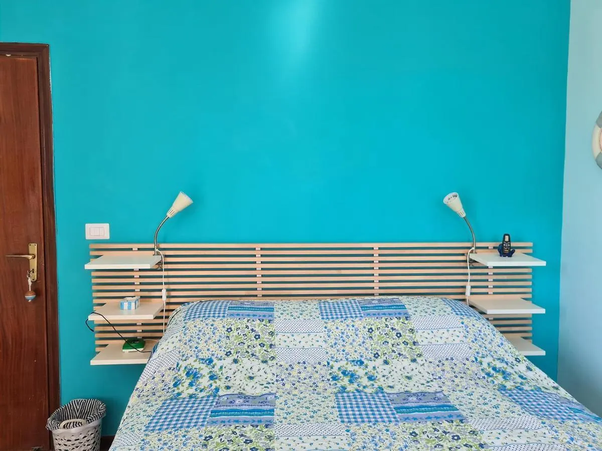 Oda ve Kahvaltı B&B Ondamarina Lascari